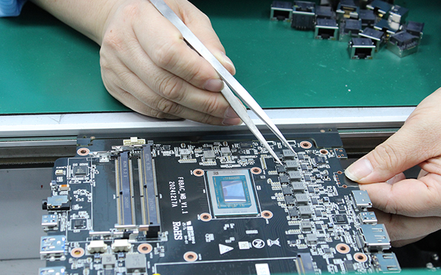 【工控科普】一片主板可以有多少路CPU？